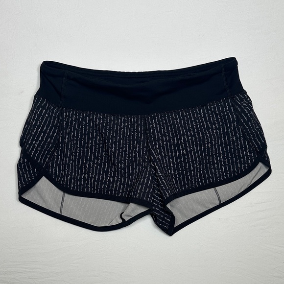 lululemon athletica Black Speed Short Size 4 Running Athletic - Picture 4 of 6